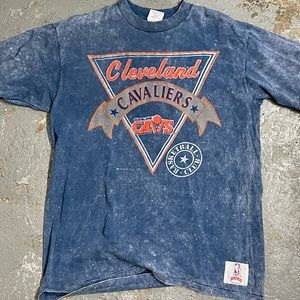 Cleveland Cavaliers 1988 nutmeg mills tie dye - tagged XL fits M/L (22 by 27)